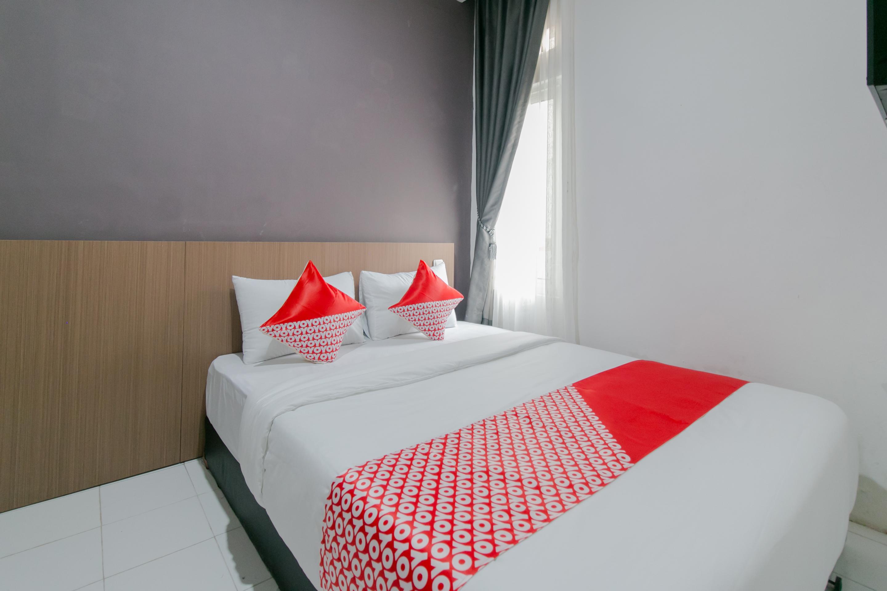 Oyo 2228 Arwinda Costel Syariah Hotel Puncak Exterior foto