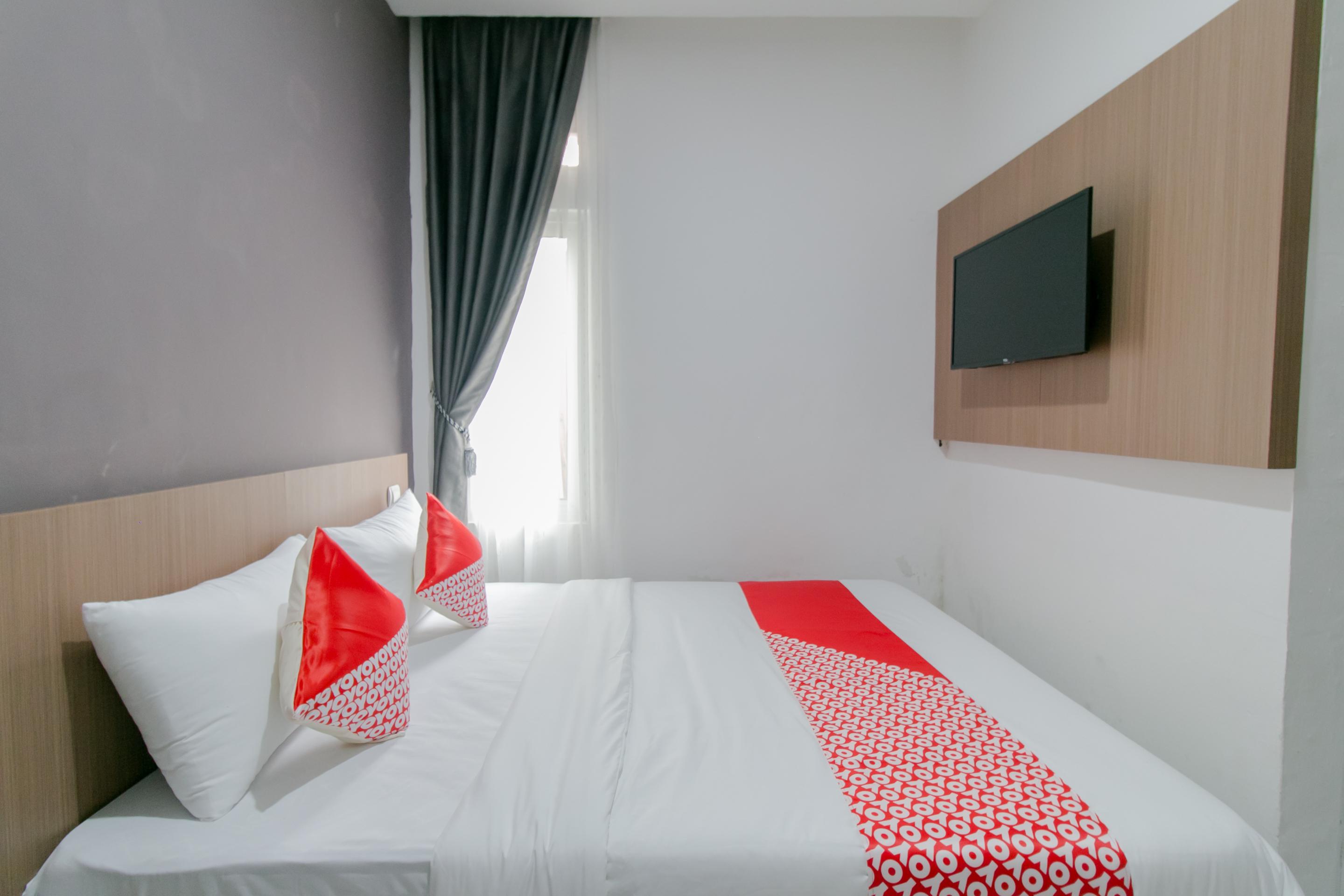 Oyo 2228 Arwinda Costel Syariah Hotel Puncak Exterior foto