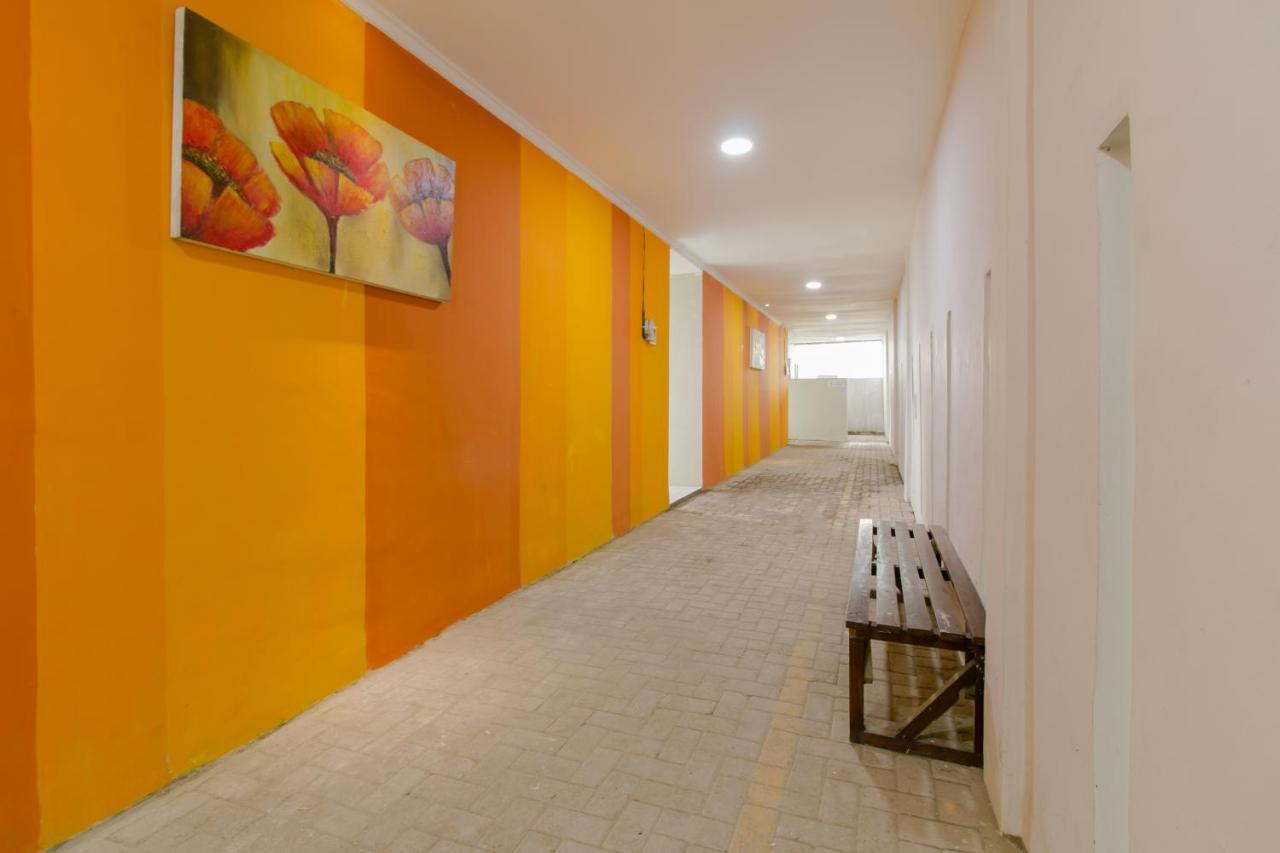 Oyo 2228 Arwinda Costel Syariah Hotel Puncak Exterior foto